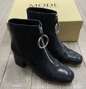 Mode Collective Shoes Women's Francesca Suede Bootie